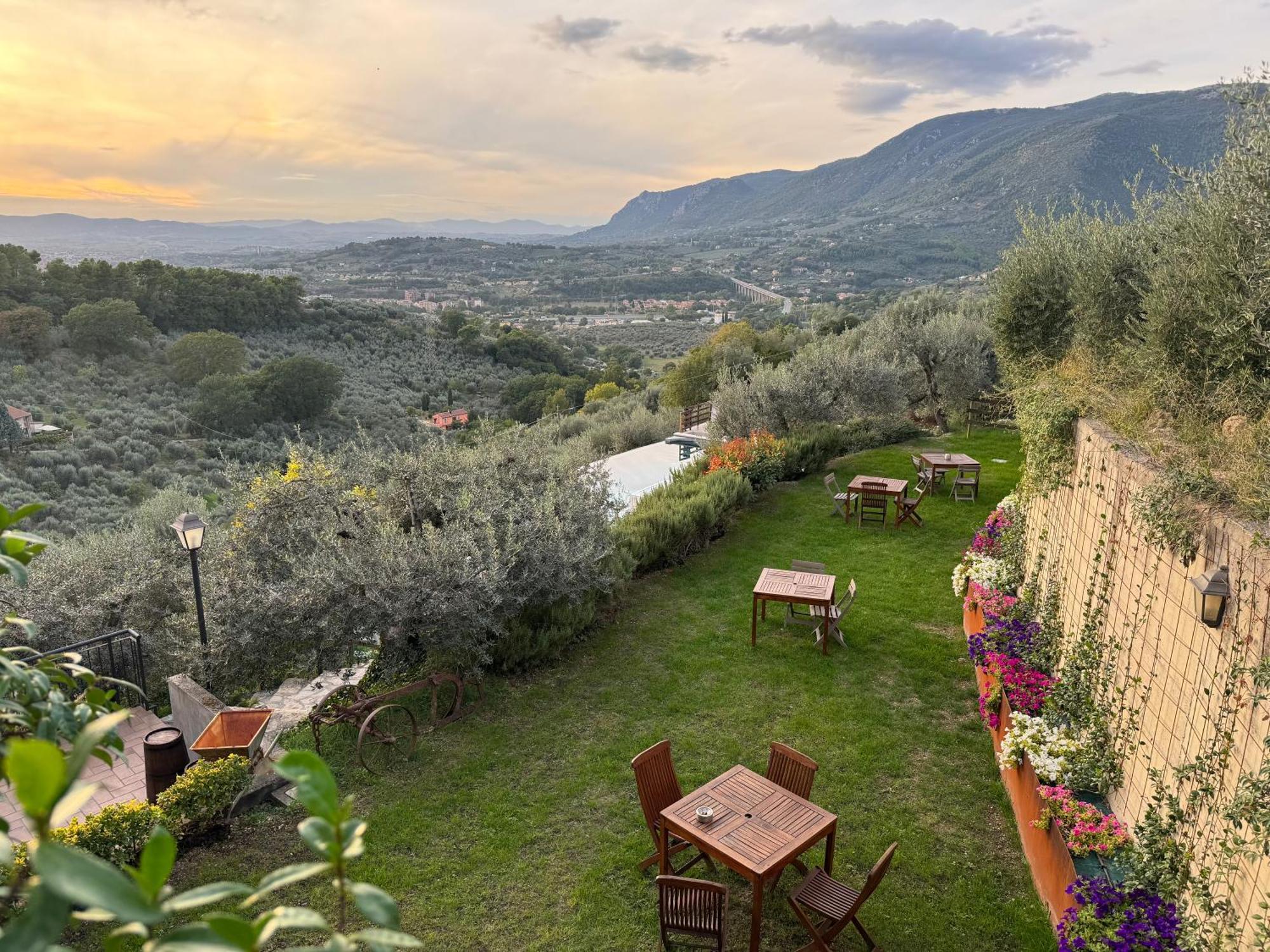 Domus Umbra Villa Terni Luaran gambar